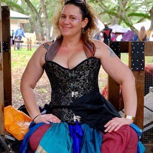 Meet your Posher, Casey